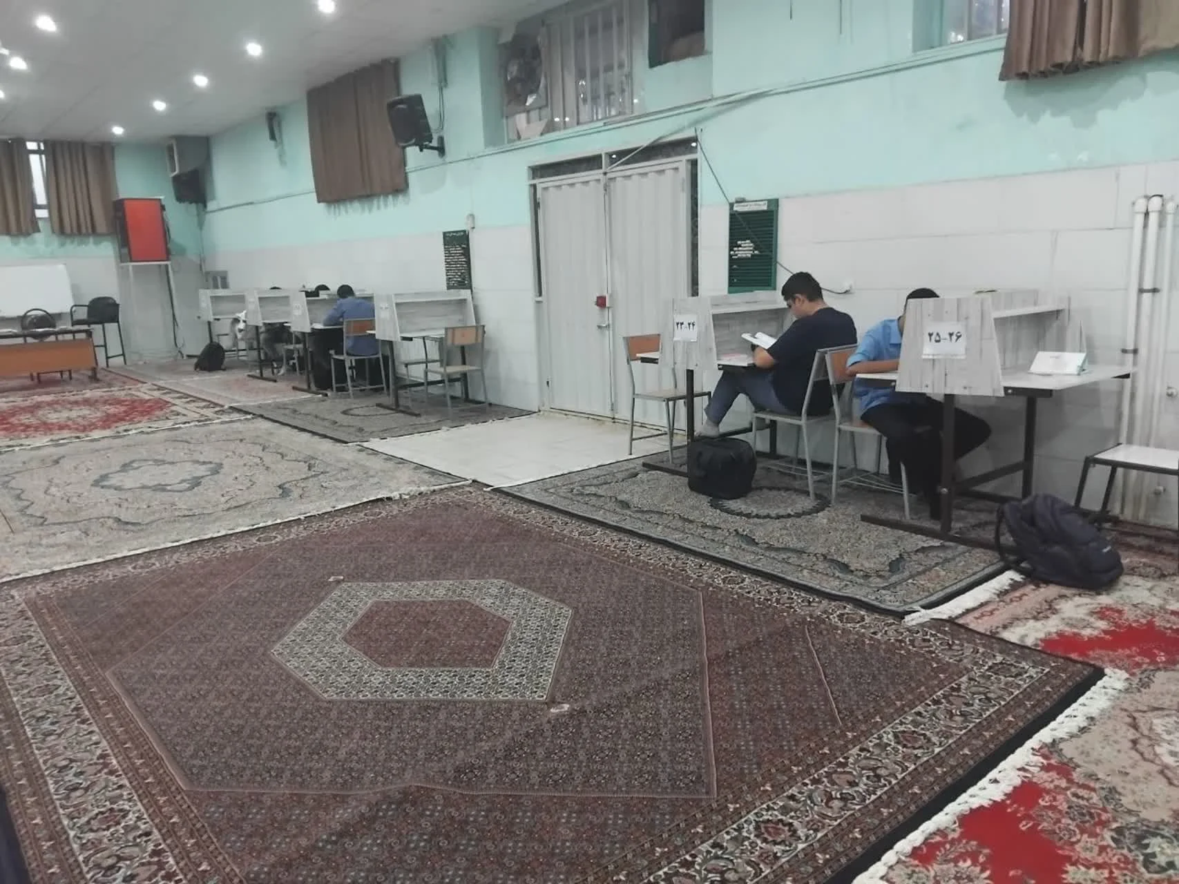 فضای مطالعه دبیرستان حضرت قائم (عج)